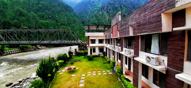 Shiv Pariwar Resort